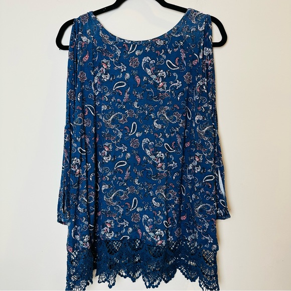 Maurices Women's XL Blue Paisley Floral Knit Top‎ w/ Lace Trim Open Sleeves.A123 - Picture 5 of 12